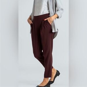 NWT Ministry of Supply Swift Drape Pant in Deep Ruby
Size 00